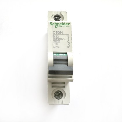 Schneider Electric C60H 24704 B32 32A 32 Amp MCB Circuit Breaker Type B